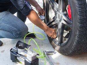 Vliv nahuštěných pneumatik na spotřebu auta
