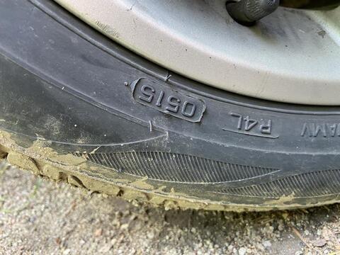 Testy pneu dle roků