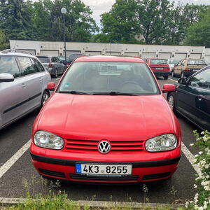 Volkswagen Golf kupé 1.6 74kW manuál