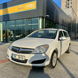 Opel Astra 1.9 cdti 88kW manuál