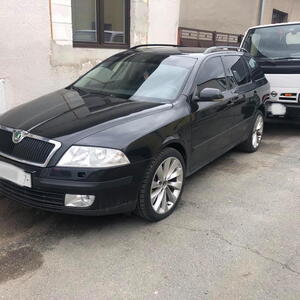 Škoda Octavia kombi II 2.0 fsi 110kW manuál