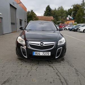 Opel Insignia kombi OPC, 2.8 V6 manuál