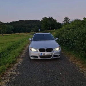 BMW 3 kombi E91 320D, M-packet 130kW manuál