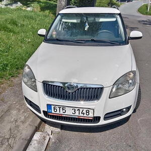 Škoda Fabia kombi 1.2 HTP manuál