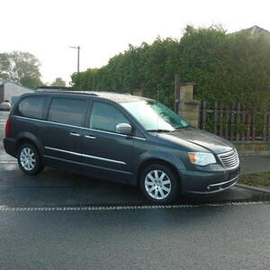 Chrysler Town & Country kombi 3,6 Penta LIMITED STF 212kW automat