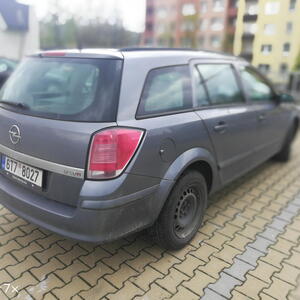 Opel Astra kombi Opel Astra 1.7cdti 74kW manuál