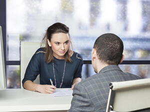 Absolventi by chtěli manažerský plat, home office a flexibilní pracovní dobu