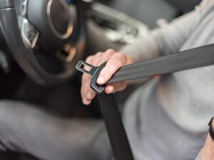 Bezpečnostní pásy v autě: Význam, zákon a výjimky