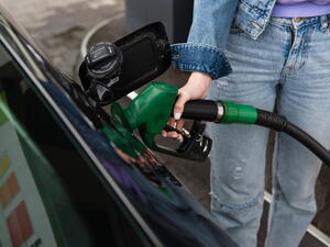 Cena benzínu a nafty v Polsku