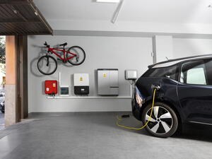 Cena nabíjení elektromobilu: veřejné nabíječky vs. domácí nabíjení