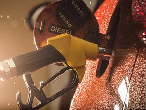 Ceny benzinu opět vzrůstají. Kde natankujete nejdráž?