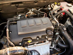 Čerpadlo na olej spalovacího motoru s elektronickým řízením
