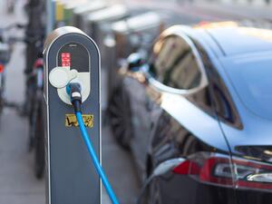 Dotace na elektromobily – přijde jejich zrušení?