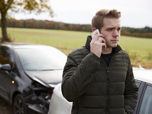 Hlášení pojistné události: Do kdy musíte nehodu oznámit pojišťovně?