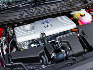 Hybridy mají speciální motorový olej. Mají k tomu dobrý důvod
