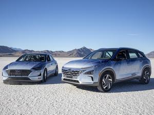 Hyundai NEXO a Sonata Hybrid dosáhly rychlostních rekordů