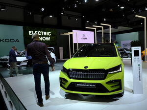 Kolik aut prodala automobilka Škoda Auto v roce 2024?