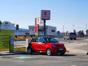 Nabíjení elektromobilu v praxi