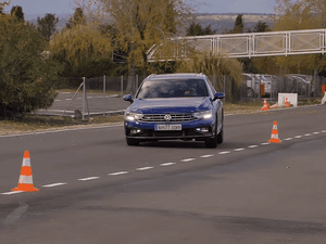 Nový Volkswagen Passat Variant ukázal velkou přetáčivost v losím testu