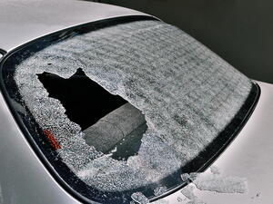 Opravdu se vyplatí uzavírat pojištění vozidla proti vandalismu?