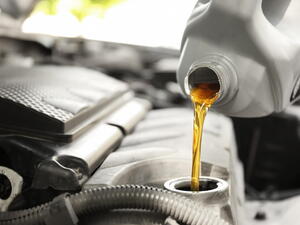 Pančování motorových olejů – jak nenaletět?