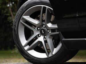 Pneu Yokohama Advan Sport V107:  Jak obstála v testu a ve srovnání s konkurencí?