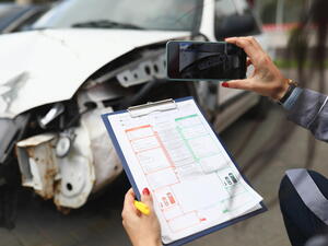 Po autonehodě: Jak dostat z pojišťovny maximum