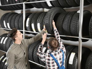 Poradíme, jak a kde koupit nejlevnější pneumatiky bez rizika