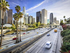 Překročení rychlosti v Kalifornii – maximálně o 10 mil