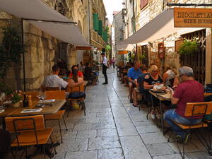 Proč chorvatské restaurace tak zdražily