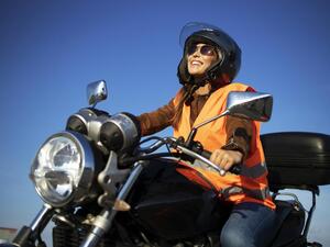Reflexní vesta: Je součástí povinné výbavy motorkáře?