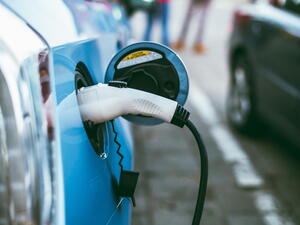 Rychlé nabíjení elektromobilu: Jak moc opotřebovává baterii?