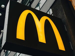 Srovnání McDonald’s v Česku a Polsku 