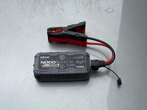 Startovací zdroj Noco Boost X GBX45 po roce
