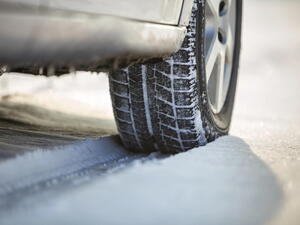 Test zimních pneumatik 225/45 R17 pro sezónu 2025/26