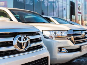Toyota: Od skromných začátků k automobilové legendě a globálnímu lídrovi