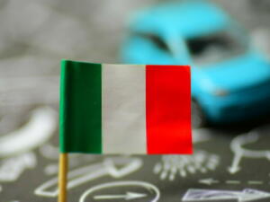Víte, co obsahuje povinná výbava, pokud vyrážíte do Itálie?