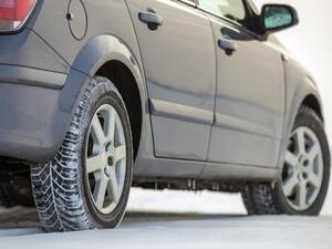 Zimní pneumatiky vs. celoroční pneumatiky