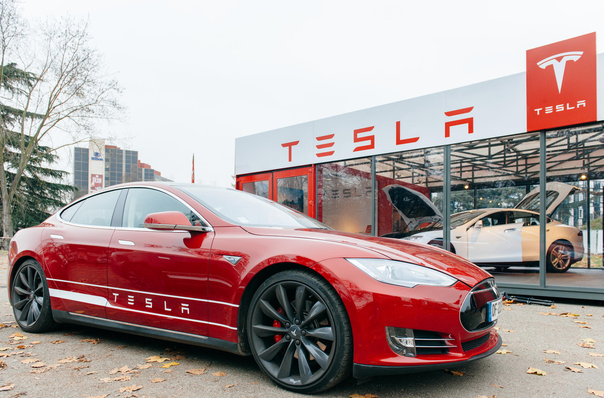 Akcie Tesla. Vyplatí se investice?