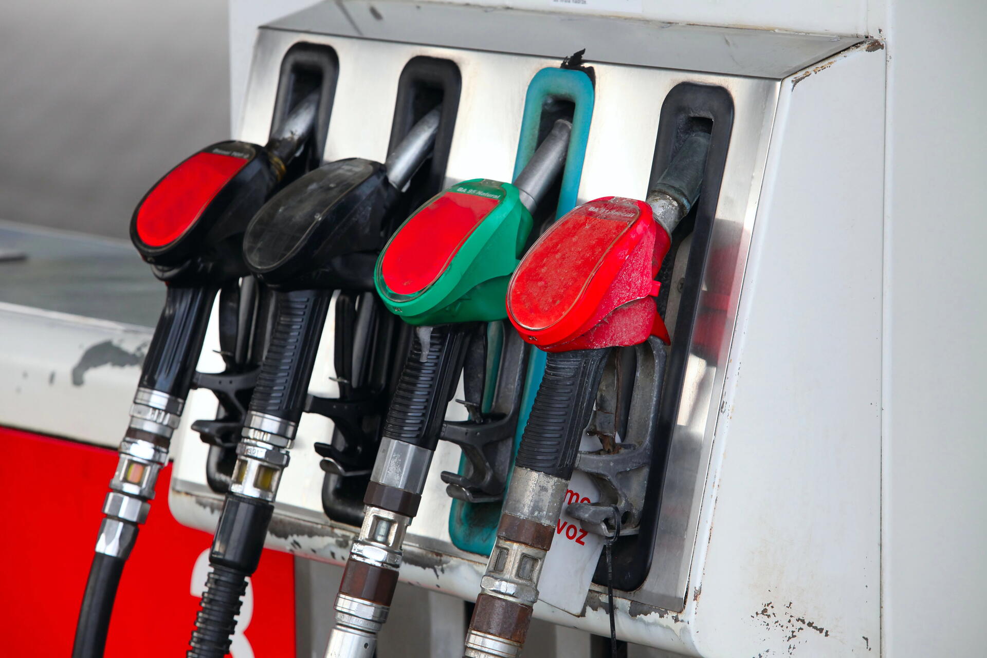 Ceny pohonných hmot: Kolik z benzinu a nafty dostane stát a kolik pumpa