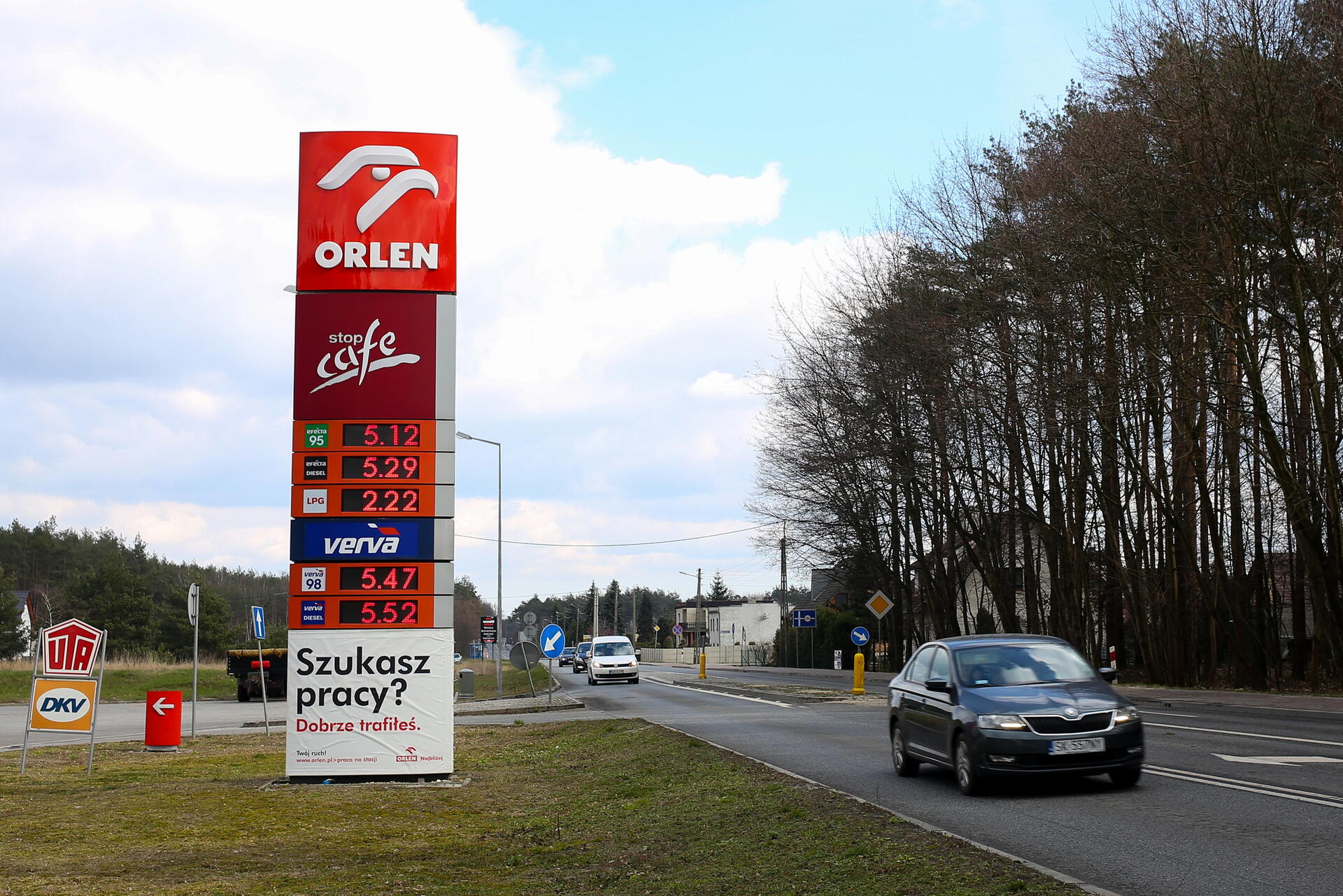 Češi berou polské benzinky útokem kvůli levnému palivu