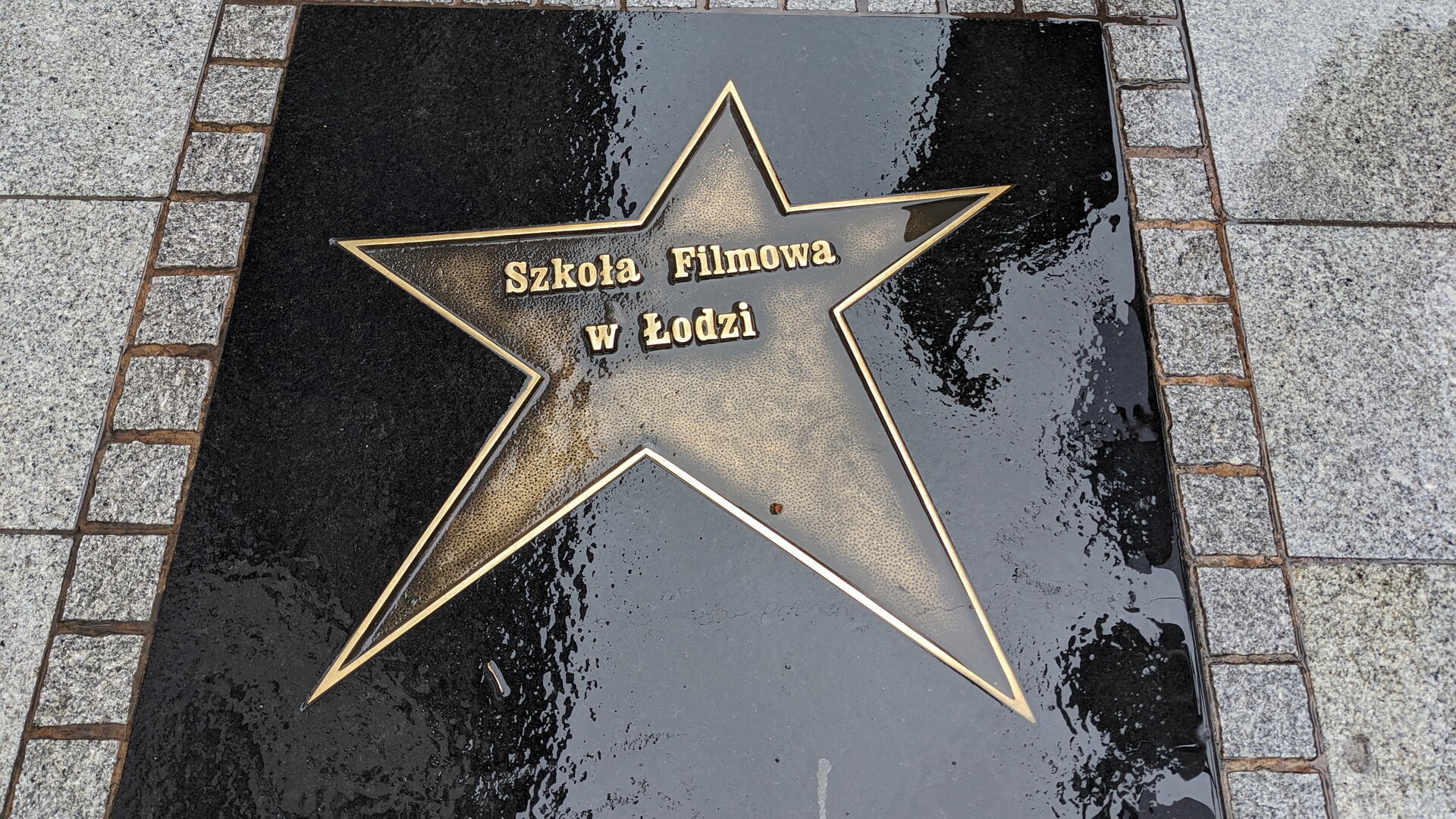 Chodník slávy s hvězdou Filmové školy v Lodži