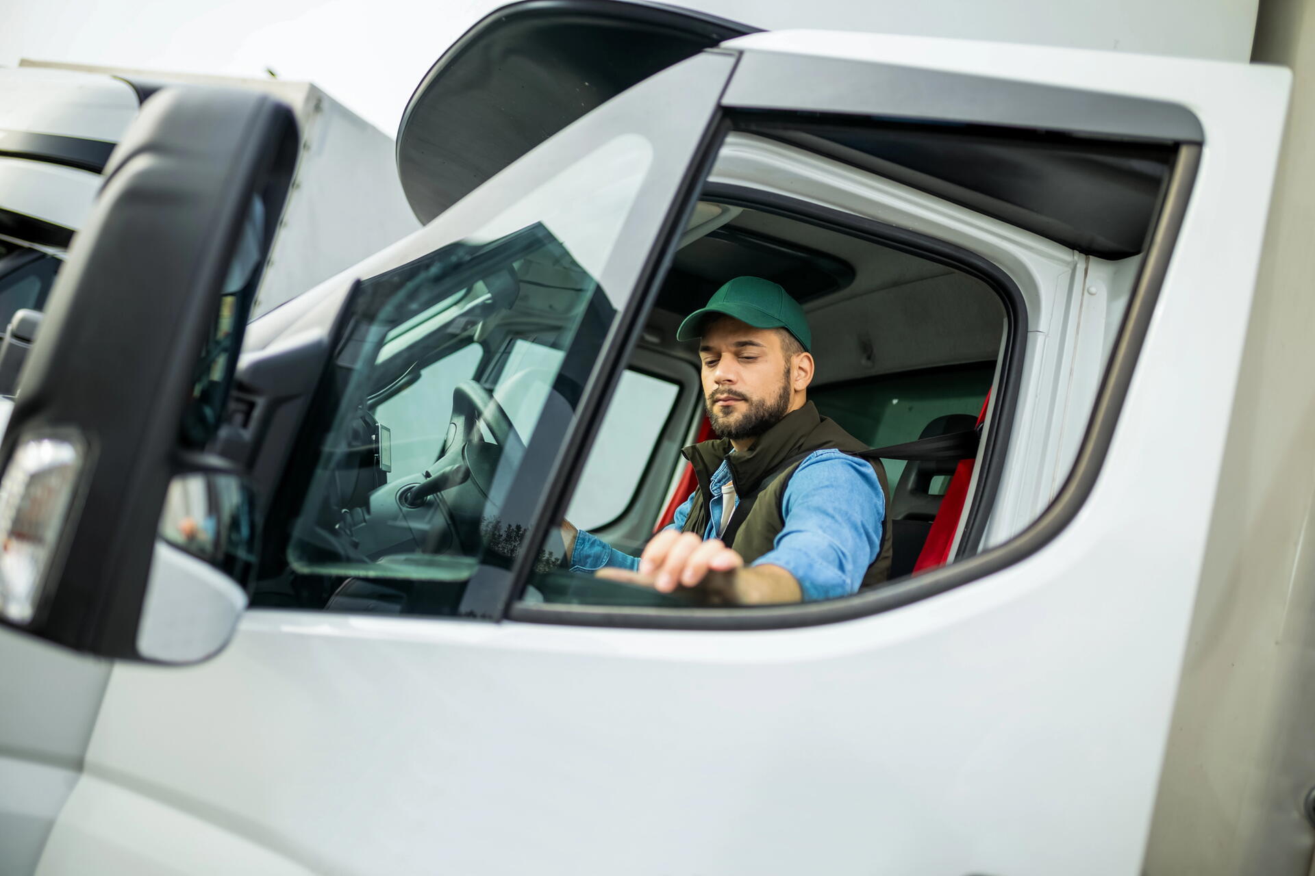 Co chtějí lidé v auto-moto? Stabilitu, férovou mzdu a krátký dojezd