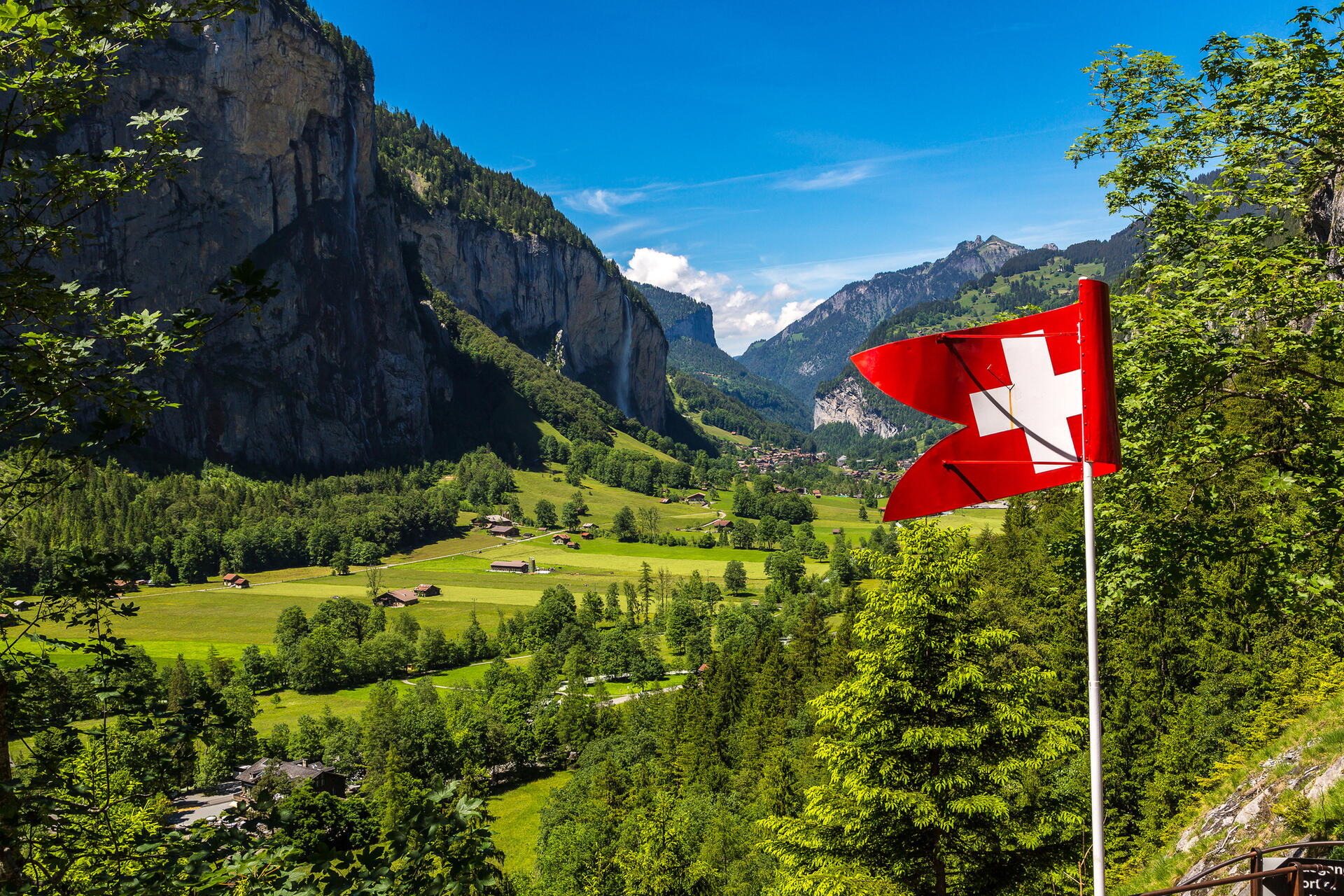 Dálniční známka do Švýcarska 2024: Informace o aktuálních cenách
