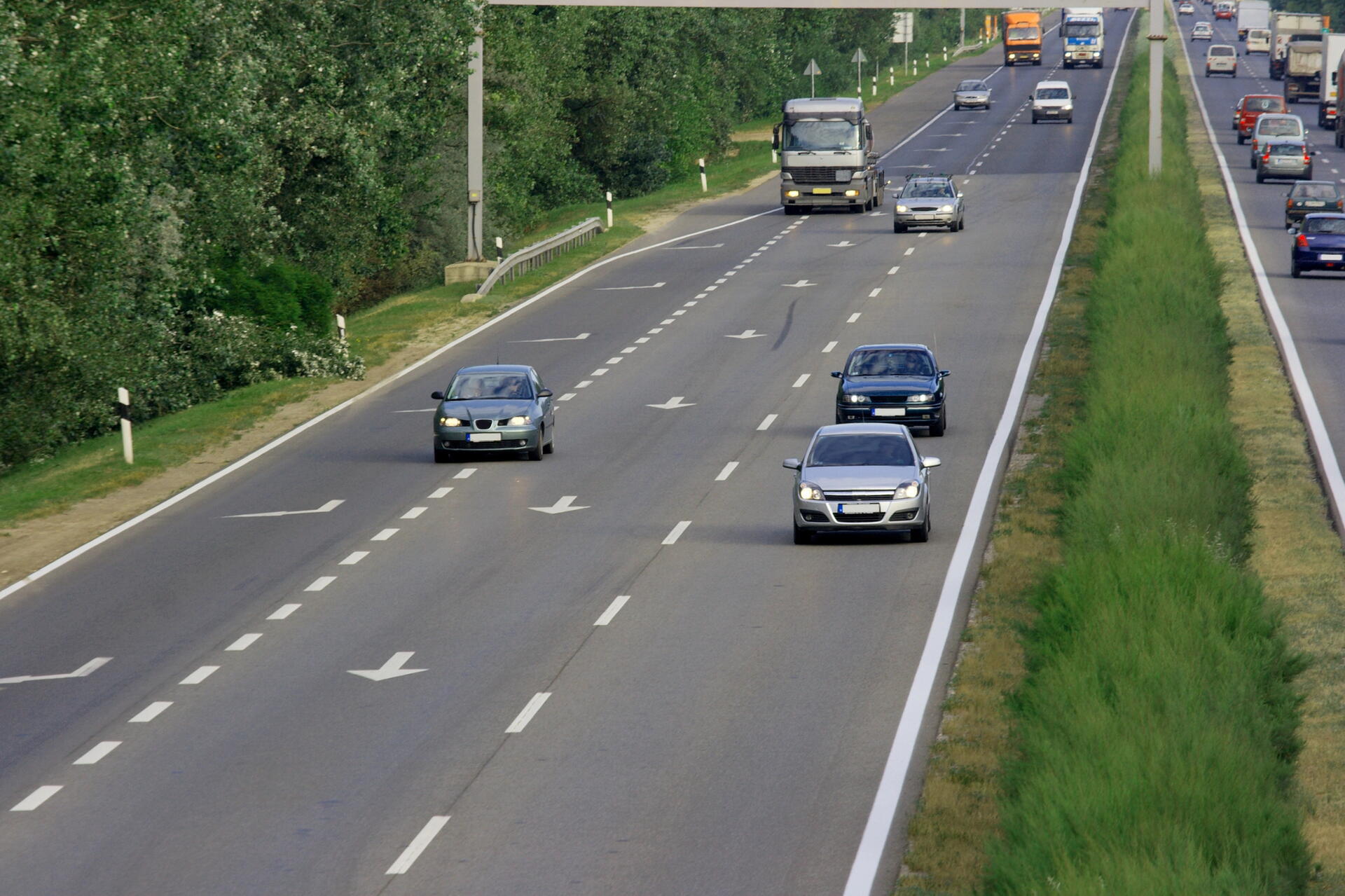 Dálniční známky zdraží naposledy a výjimka pro elektroauta se zruší