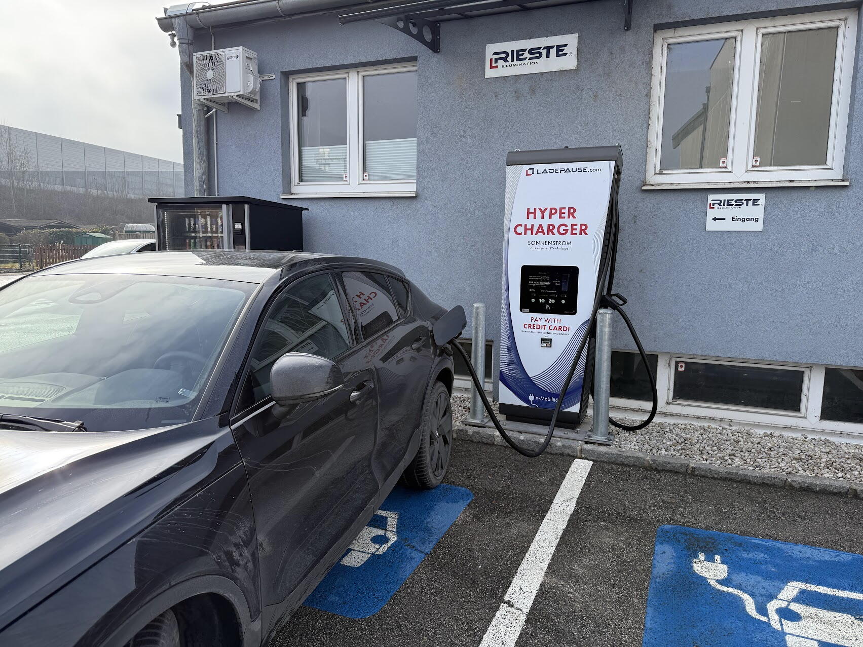 Dlouhá cesta elektromobilem: Toto vám nadšenci neprozradí