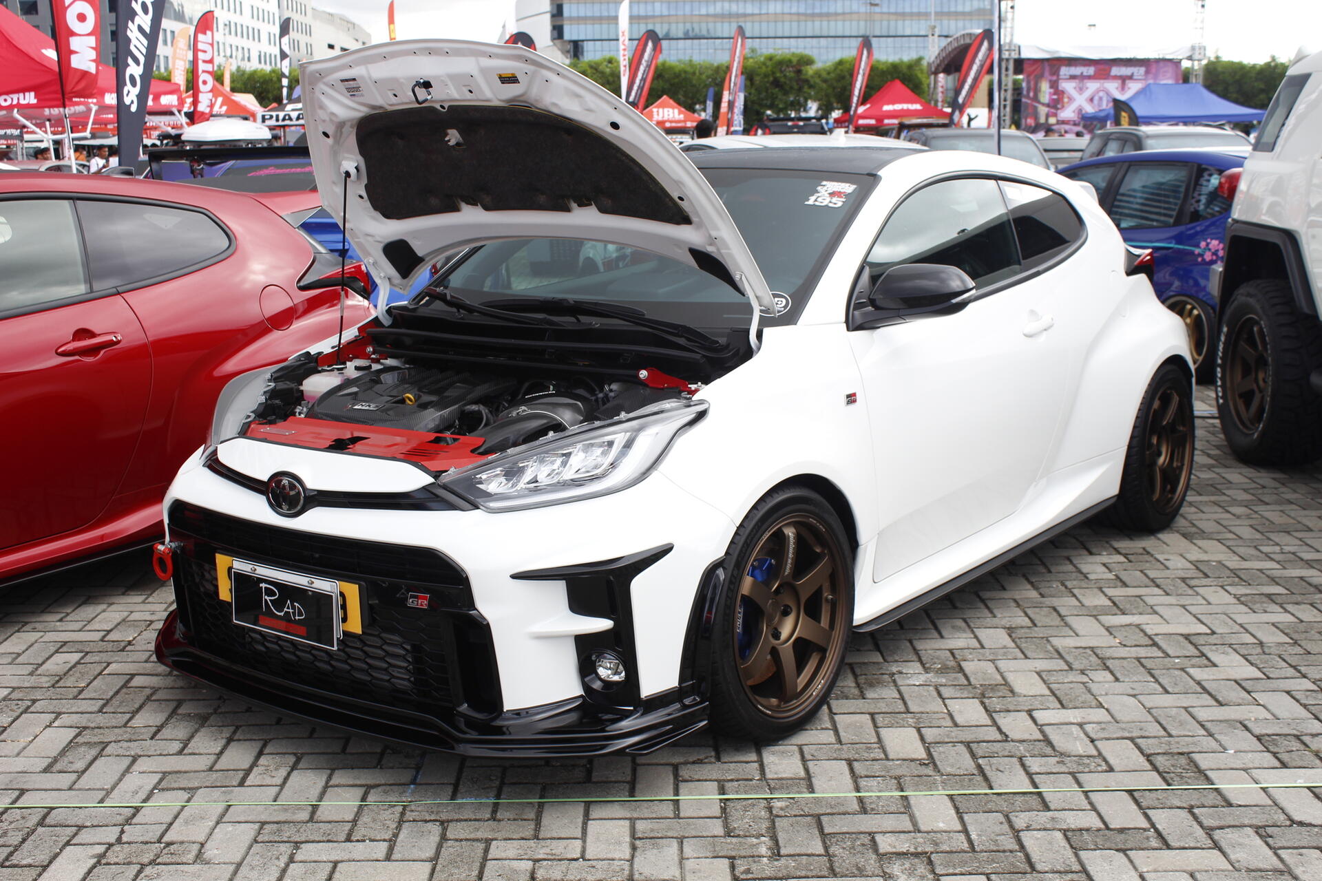 Dovolená s Yarisem GR: Zažijte Japonsko za volantem sportovního hatchbacku za pár korun