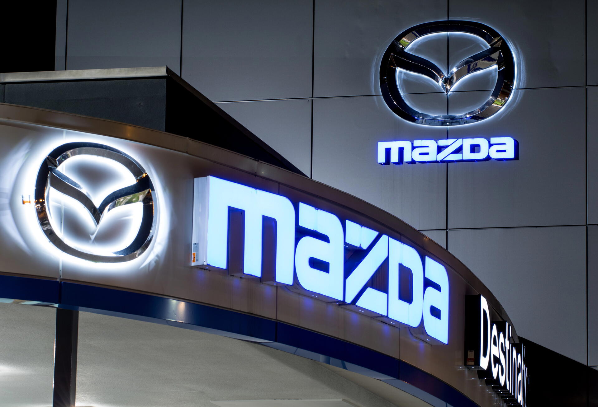 Evropský trh získává nového hráče: Mazda přichází s elektromobilem s bateriemi od Panasonicu