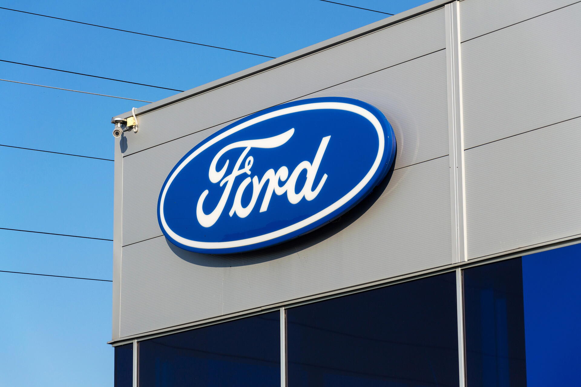 Ford bude šetřit. O práci přijdou tisíce zaměstnanců