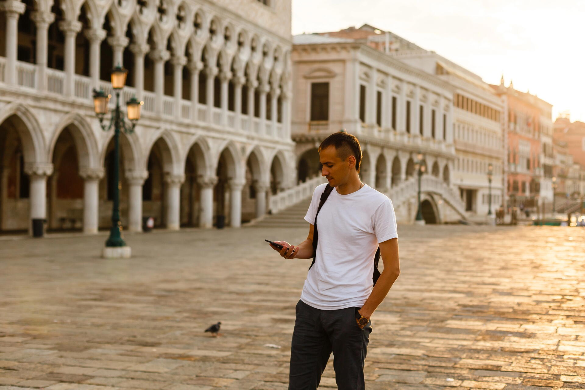 Internet v mobilu v Itálii v roce 2025: Vyplatí se! A kolik za něj dáte?